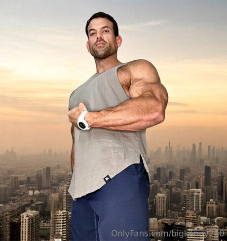 Bigkenny250 nudes model photos