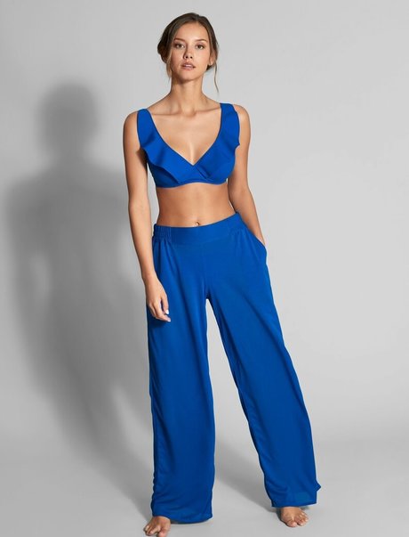 Nicola Cavanis model nudes picture