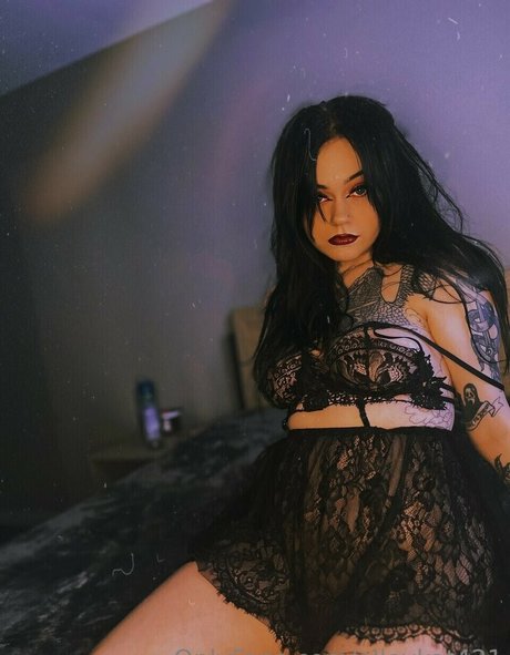 Alleykat sex actress pics