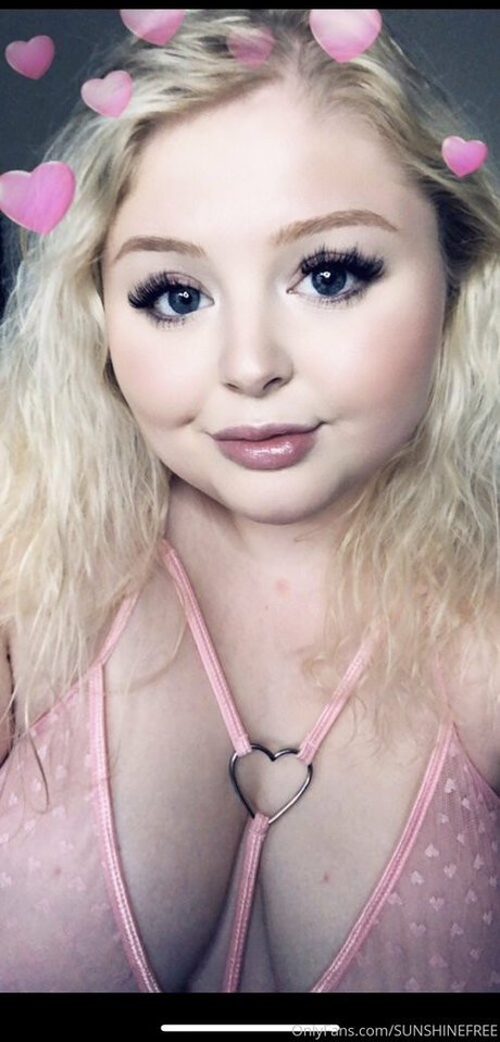 sunshinefree naked pornstar image