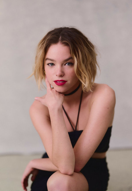 Milly Alcock best actress pics