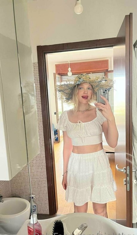 lesbian pussy onlyfans porn pictures