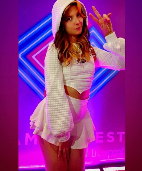 Minynaranja erotic star image