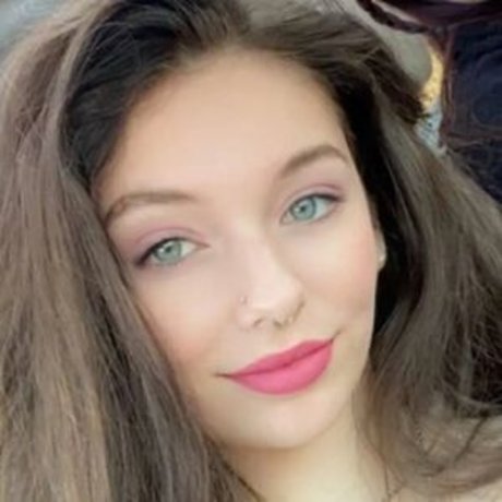 lydialoverenae nude pornstar photos