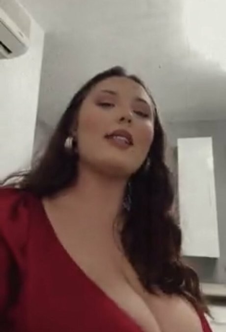 thick solo onlyfans top archive