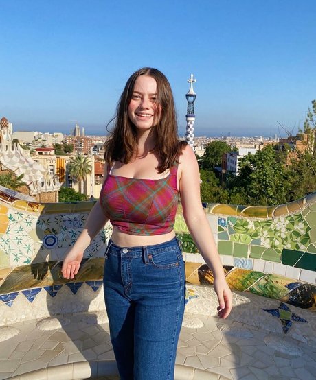 Deena E model naked picture