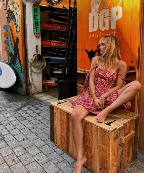 Eda Zamanpur star free pictures