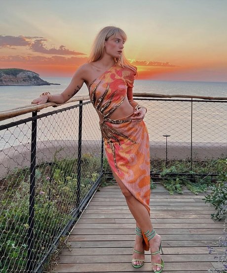 Eda Zamanpur beautiful model galleries