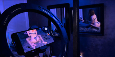 petite blonde onlyfans pornos photos