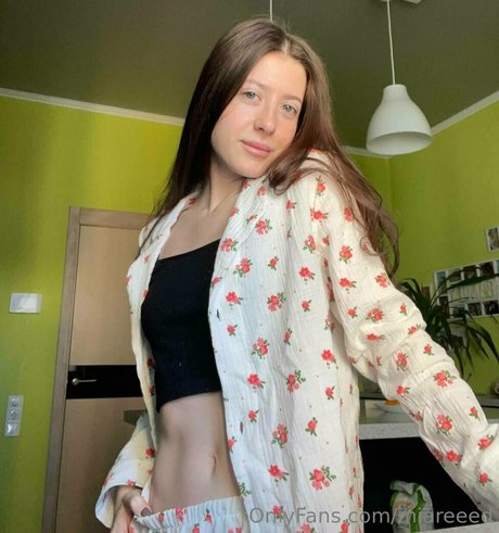 babe brunette onlyfans beautiful naked img