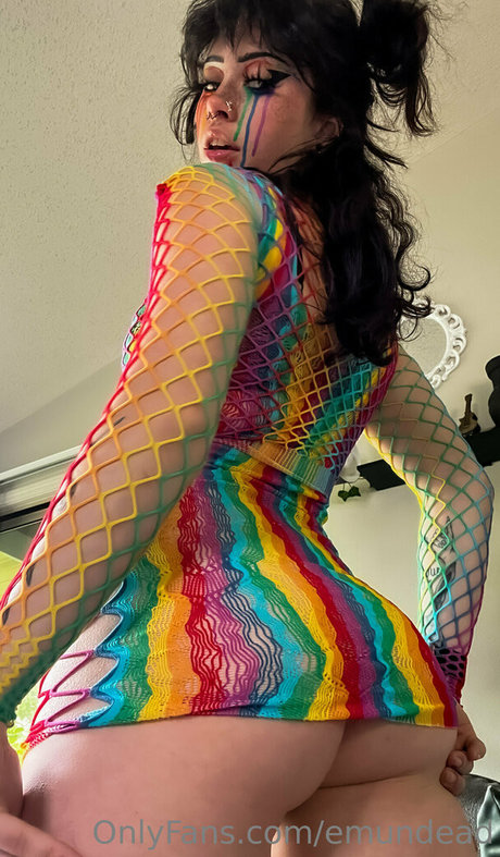 emundead hot star pic