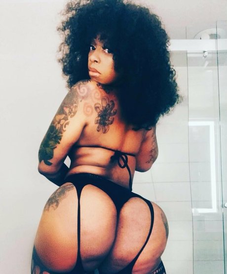 lawdhavemercy model photos