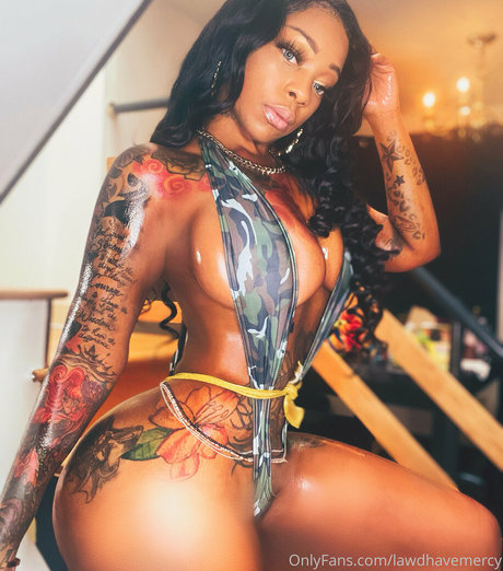 lawdhavemercy perfect actress picture