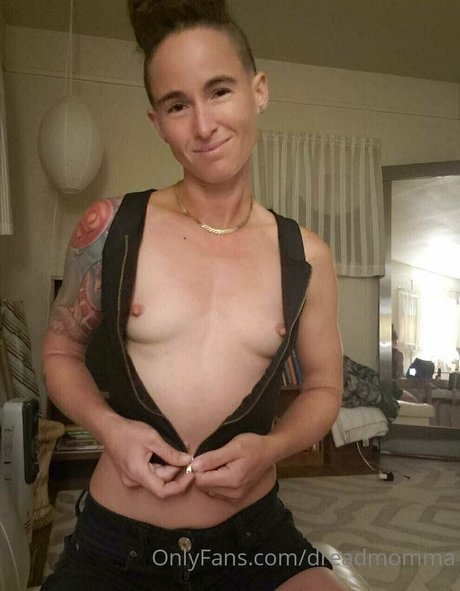 dreadmomma nudes model pictures