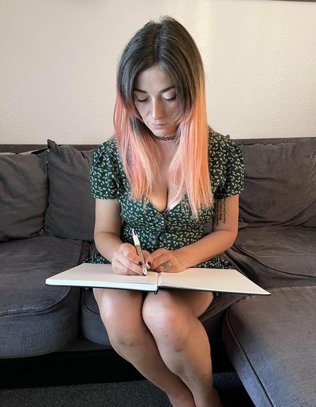 MsVnsfw pornstar xxx gallery