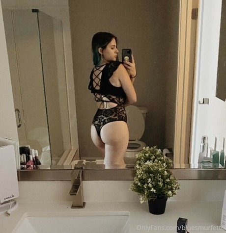 Fiona Bones star hot image