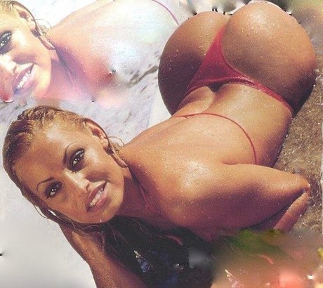Trish Stratus Quick photo