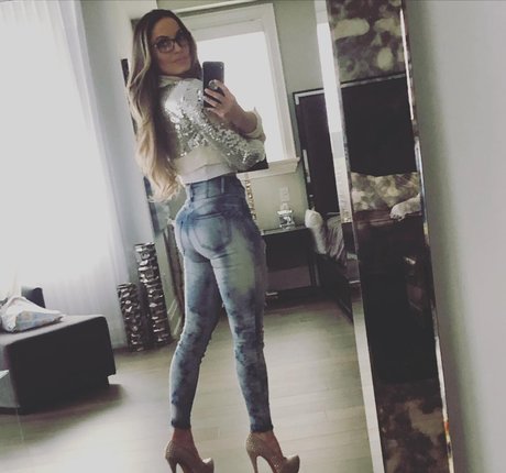 amateur chubby onlyfans pornographic picture