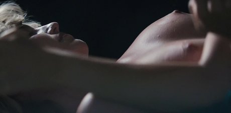 Dianna Agron star top picture