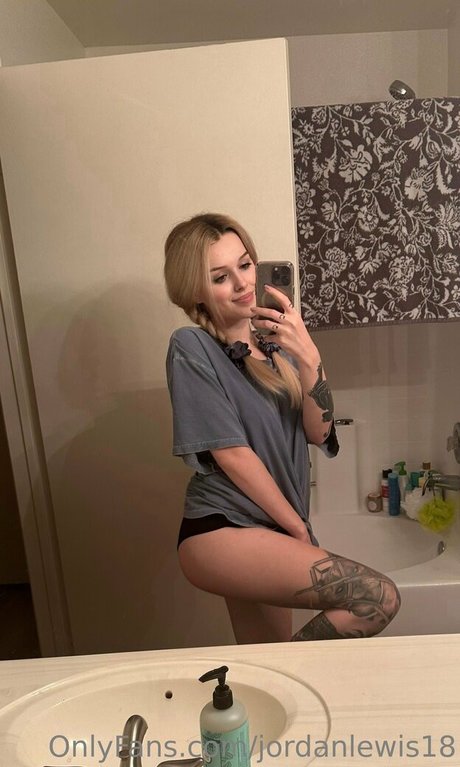 shemale handjob onlyfans sexy gallery