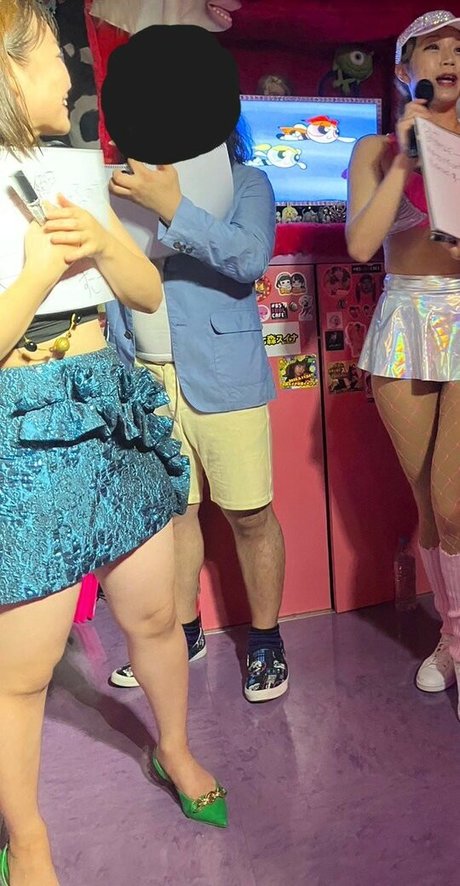 Childish Lina hot model image