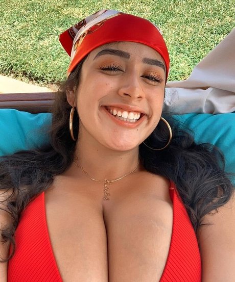 baelib star nudes galleries