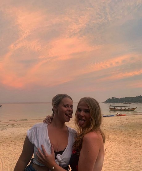 sex asian onlyfans sexy nudes pictures