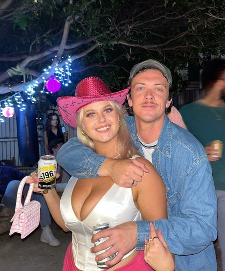 Jasmine Ramage hot pornstar img