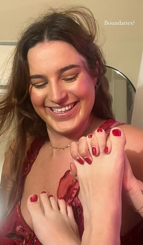 Jasmine Ramage star pretty pictures