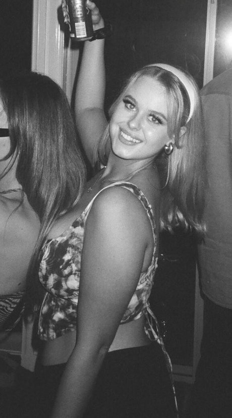 Jasmine Ramage model nice galleries