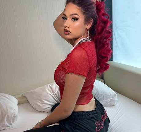 badmomzjay nice pornstar picture