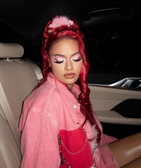 badmomzjay exclusive star gallery