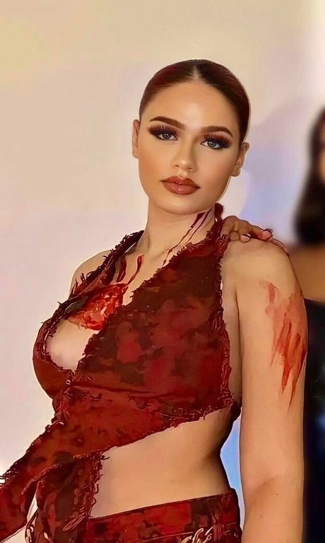 badmomzjay sexy pornstar pictures