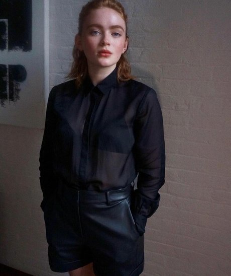 flat chested onlyfans art naked gallery