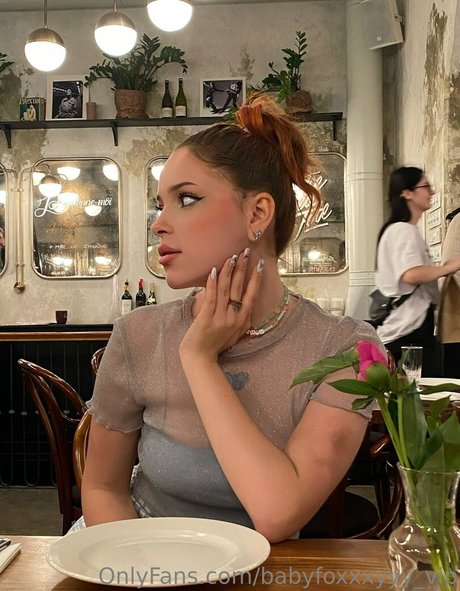 stasyfox vip erotic model picture