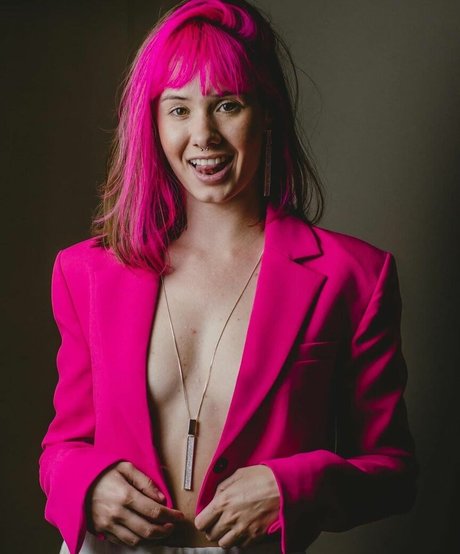 streamer onlyfans beautiful nude pic