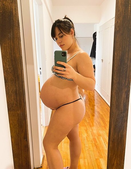 aprilbigass pornstar exclusive image