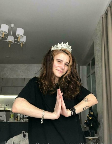 dripping wet pussy onlyfans art naked photos