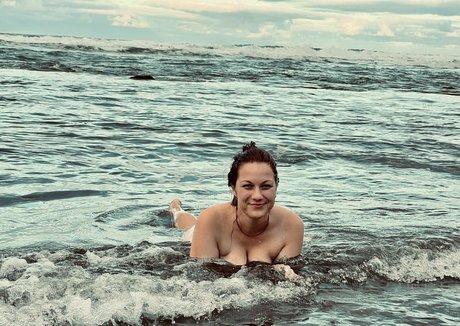 boobStruggle best actress img