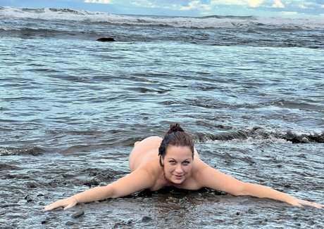 squirt teen onlyfans free sexy pic