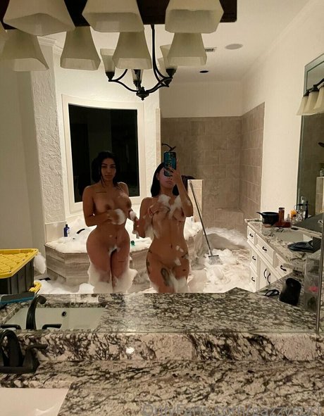 GazzyGurl hot actress pics