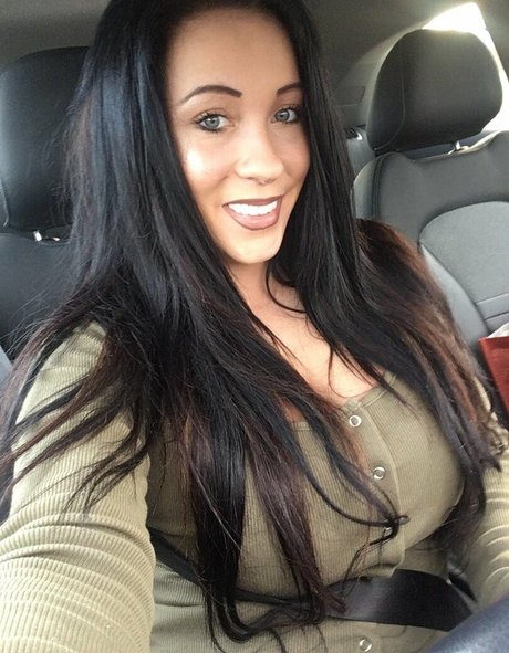 Kelly Louise Sheridan top star photos