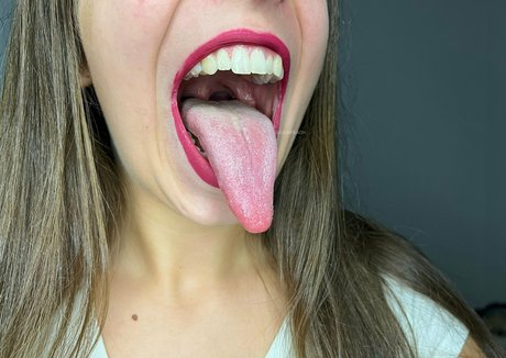 giuliasmouth model sexy archive