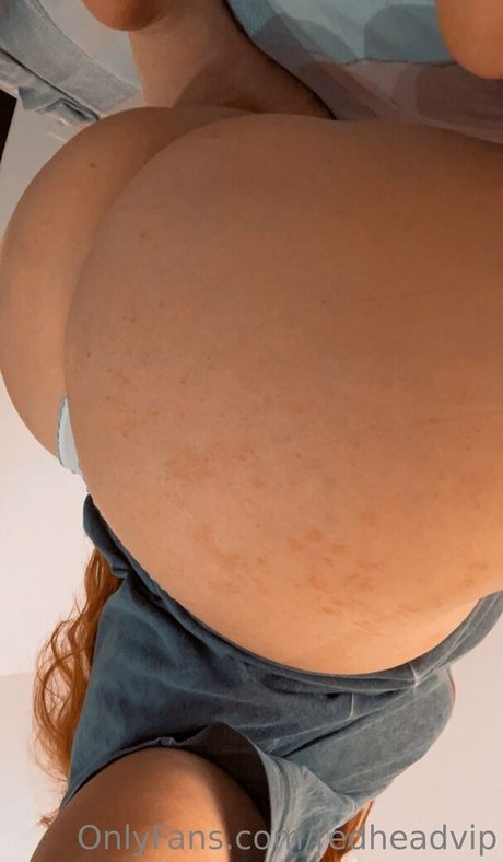 hooters onlyfans pretty picture