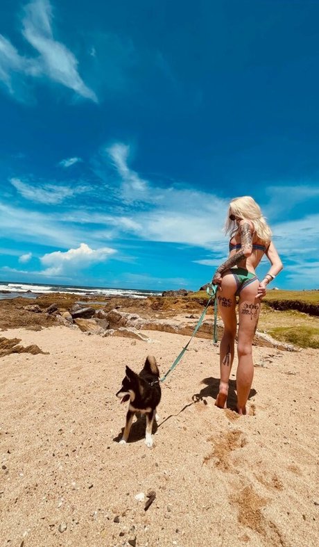 Alyssa Litanski pretty actress pics