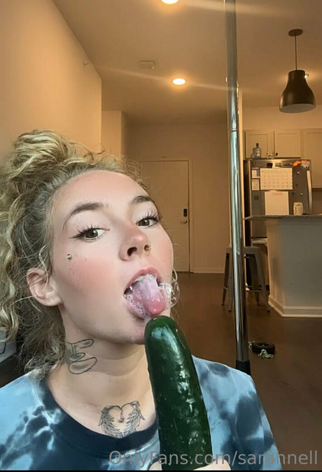 sarahnell model pretty pictures