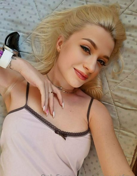 aliyarowefree high quality model img