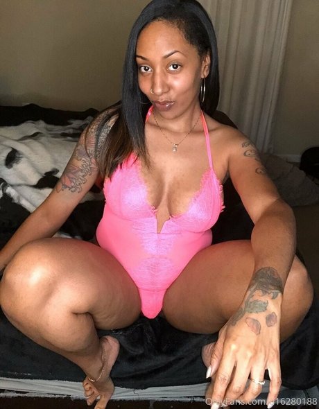 ebony sloppy onlyfans erotic pics