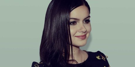 Ariel Winter model adult gallery