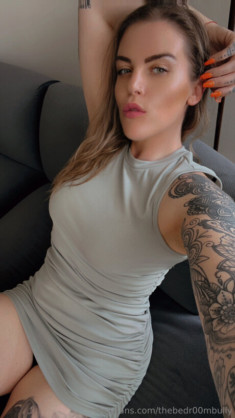 thebedr00mbully nude model picture